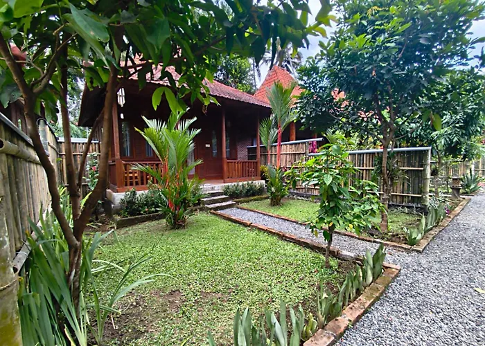 ゲストハウス Bali Koempi
