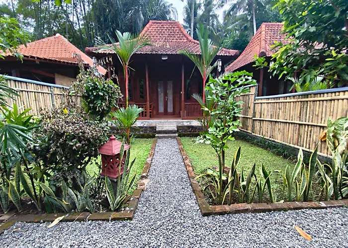 Bali Koempi ゲストハウス *