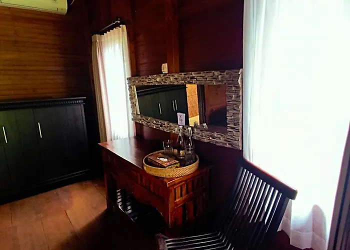 Bali Koempi ゲストハウス ウブド